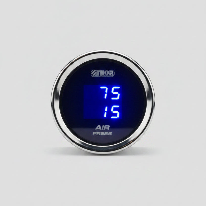 Digital dual pressure gauge for air suspension monitoring